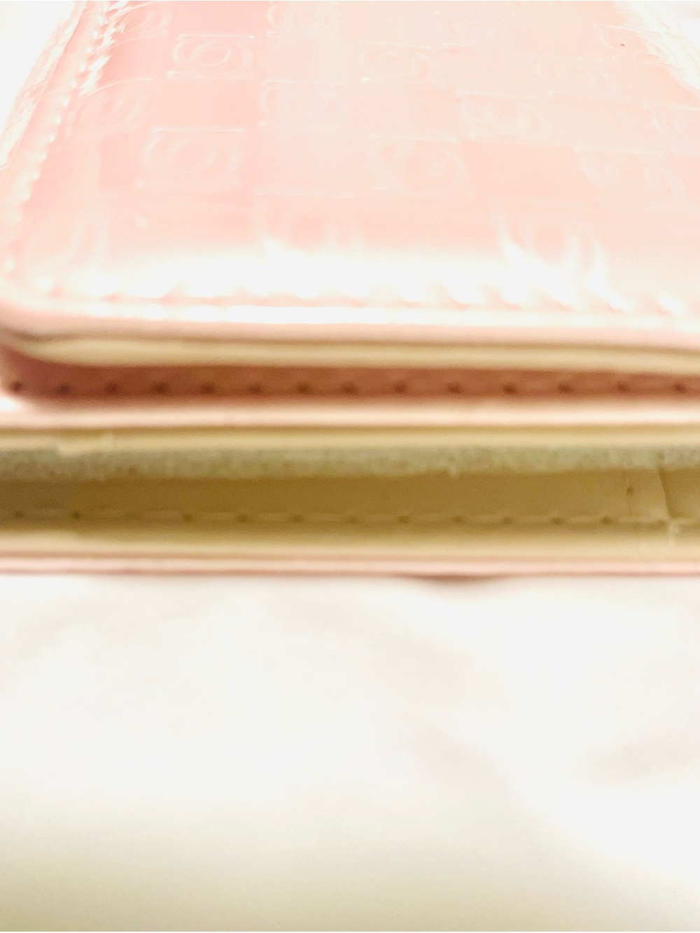 Bebe Blush Pink Patent Embossed Wristlet Wallet - NWT - Picture 6 of 12